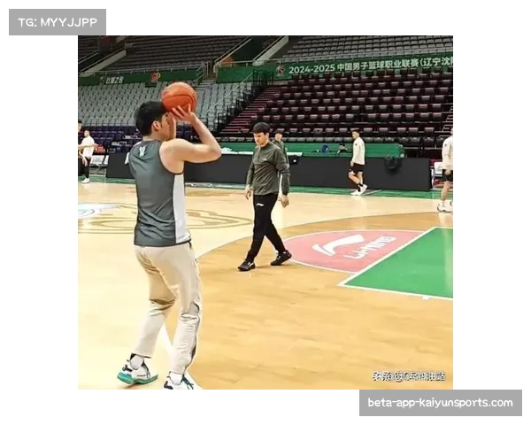 辽鲁战山东三分21中5 左侧底角7投0中暴露战术盲区